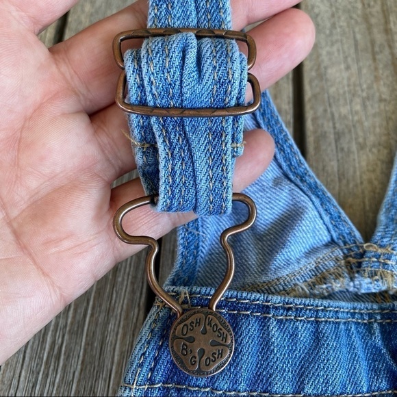 OshKosh B’Gosh Striped Denim Overall Jumper 5T Eyelet Lace Pink Flowers GUC - Picture 6 of 9